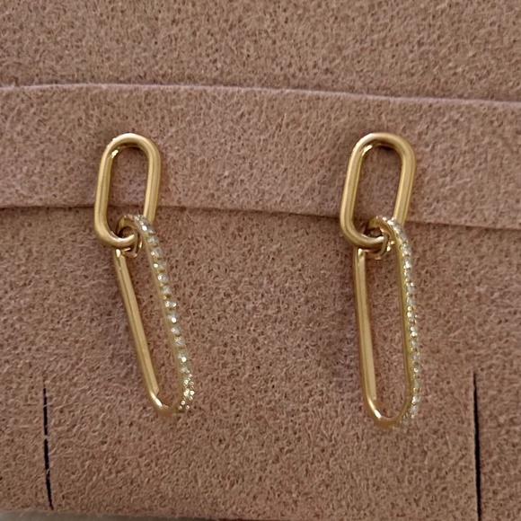 Izakov 14k gold diamond paper clip earrings - Picture 1 of 5